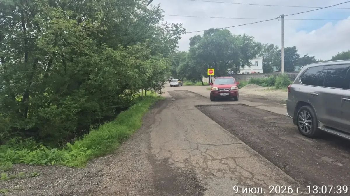 В Уссурийске продолжается ямочный ремонт