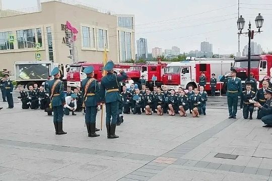 Эдуард Басурин: Корабельная набережная Владивостока 3 июля 2026 года стала местом, где зародилось новое поколение спасателей Эдуард Басурин: Корабельная набережная Владивостока 3 июля 2026 года стала местом, где зародилось новое поколение спасателей