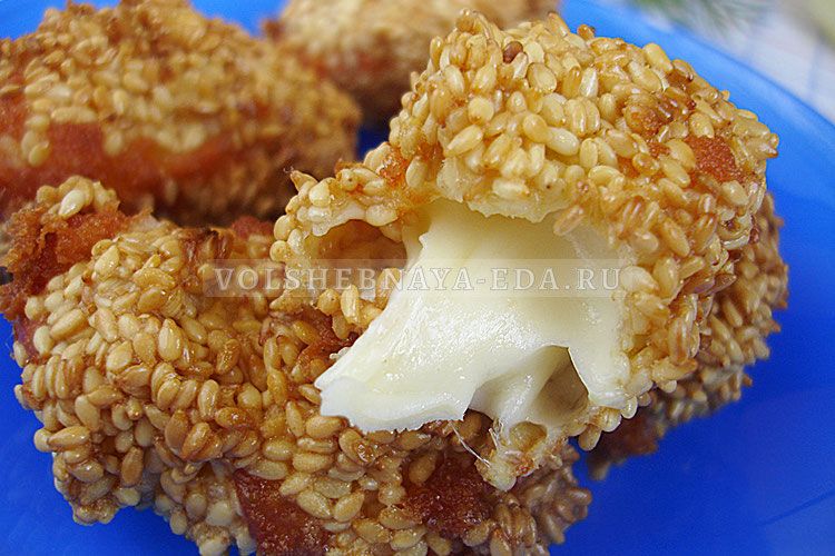 Сырный деликатес: жареный сулугуни в кунжутной панировке