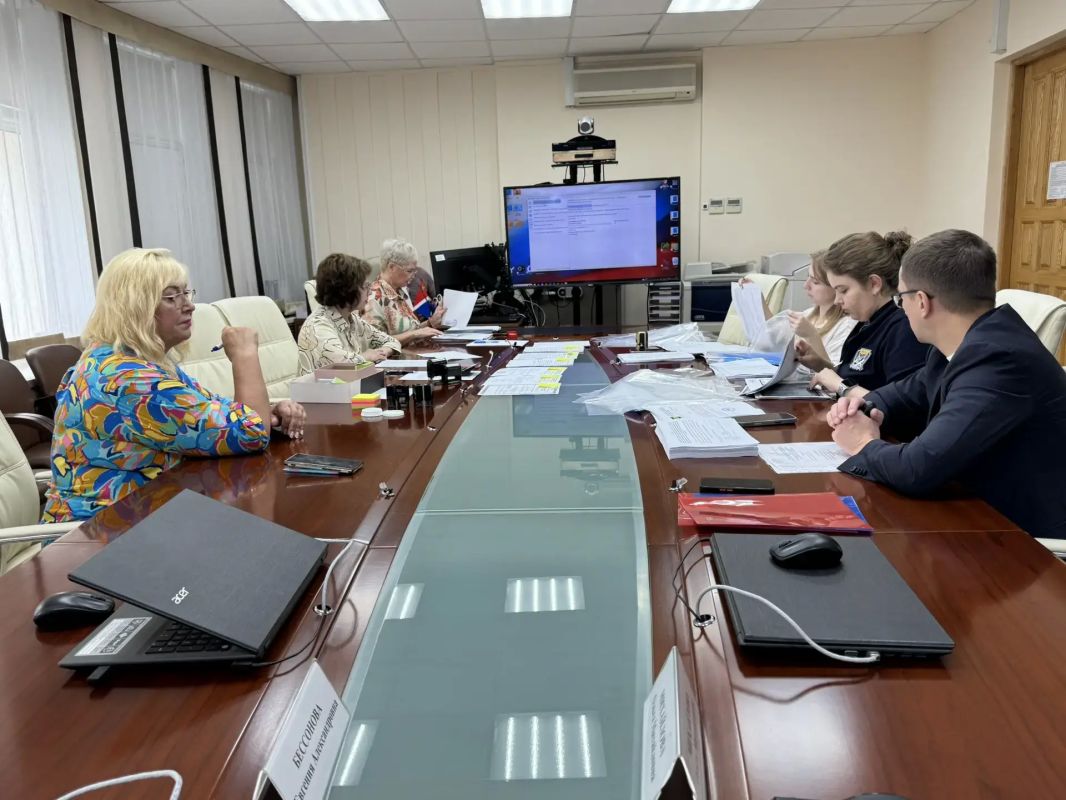 Избирательным объединением «Приморское региональное отделение Политической партии ЛДПР - Либерально-демократической партии России» представлены документы для заверения списка кандидатов на выборах депутатов Законодательного... Избирательным объединением «Приморское региональное отделение Политической партии ЛДПР - Либерально-демократической партии России» представлены документы для заверения списка кандидатов на выборах депутатов Законодательного...