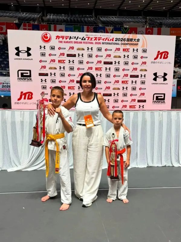 ПОЗДРАВЛЯЕМ НАШИХ ЧЕМПИОНОВ! ПОЗДРАВЛЯЕМ НАШИХ ЧЕМПИОНОВ!