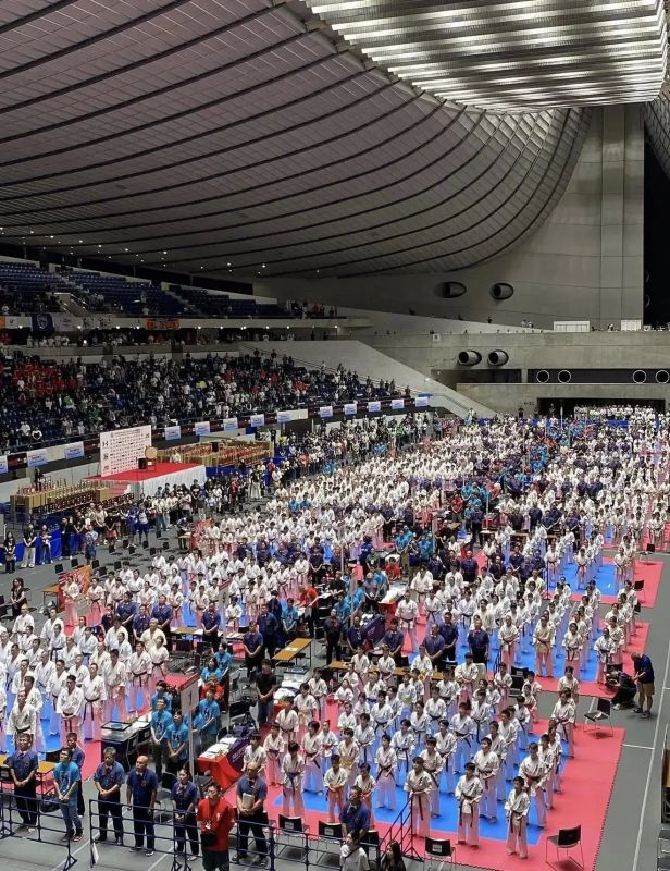 ПОЗДРАВЛЯЕМ НАШИХ ЧЕМПИОНОВ! ПОЗДРАВЛЯЕМ НАШИХ ЧЕМПИОНОВ!