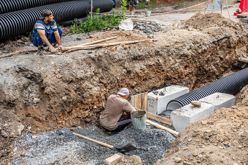 Во Владивостоке делают новую дорогу и тротуары к библиотеке и детскому научному центру на улице Алеутской Во Владивостоке делают новую дорогу и тротуары к библиотеке и детскому научному центру на улице Алеутской