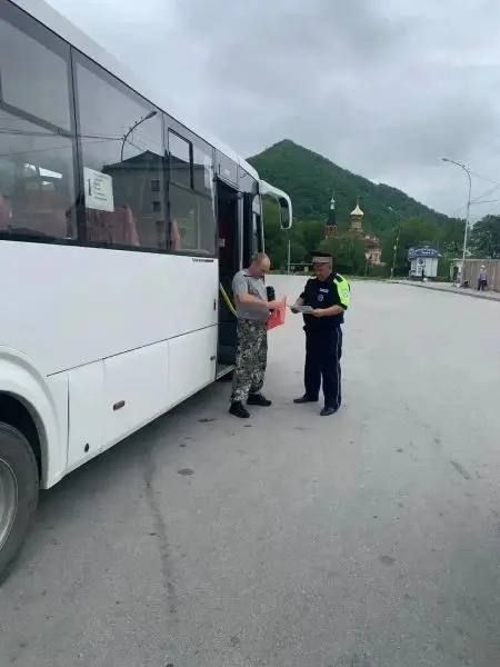 В Приморском крае в ходе профилактического мероприятия «Автобус» сотрудники Госавтоинспекции выявили 36 нарушений В Приморском крае в ходе профилактического мероприятия «Автобус» сотрудники Госавтоинспекции выявили 36 нарушений