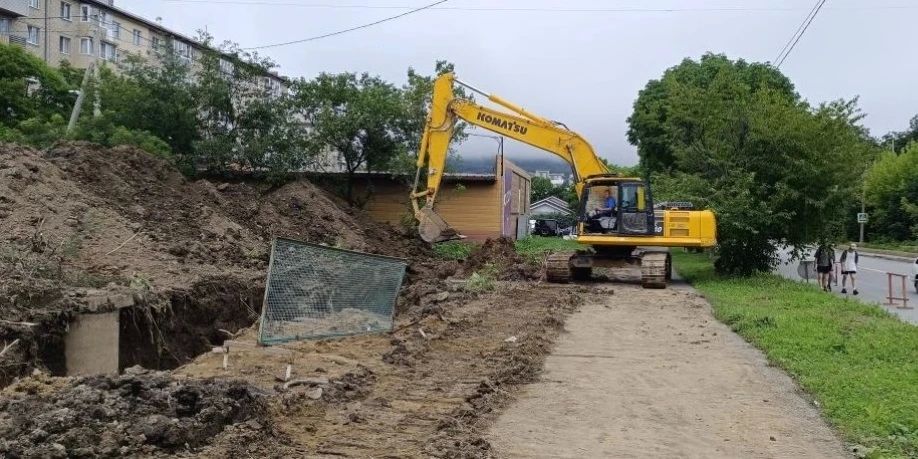 В Находке прокладывают новый канализационный коллектор В Находке прокладывают новый канализационный коллектор