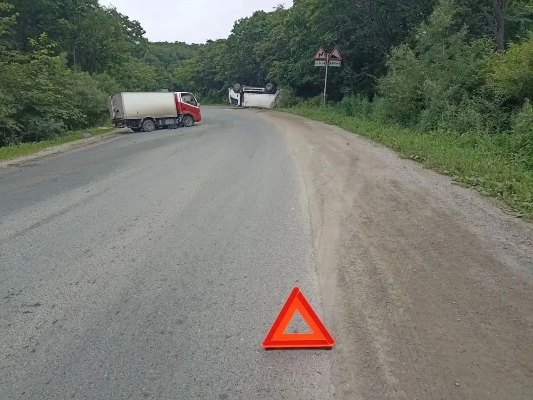Госавтоинспекция устанавливает обстоятельства ДТП в Советском районе Владивостока Госавтоинспекция устанавливает обстоятельства ДТП в Советском районе Владивостока