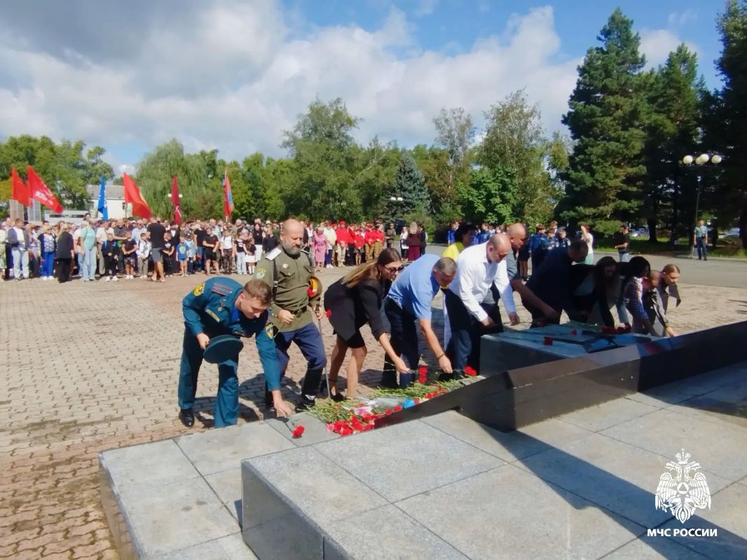 Помним подвиг героев: храним историю Помним подвиг героев: храним историю
