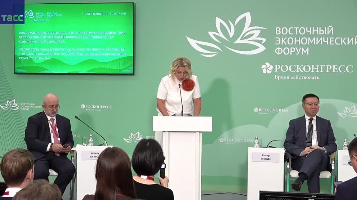 Владимир Джабаров: Усилия нашей страны направлены на то, чтобы не дать развалить АСЕАН на проамериканскую и прокитайскую части