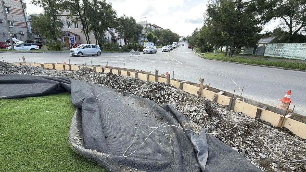 В Уссурийске преображают перекрёсток на Садовом кольце В Уссурийске преображают перекрёсток на Садовом кольце