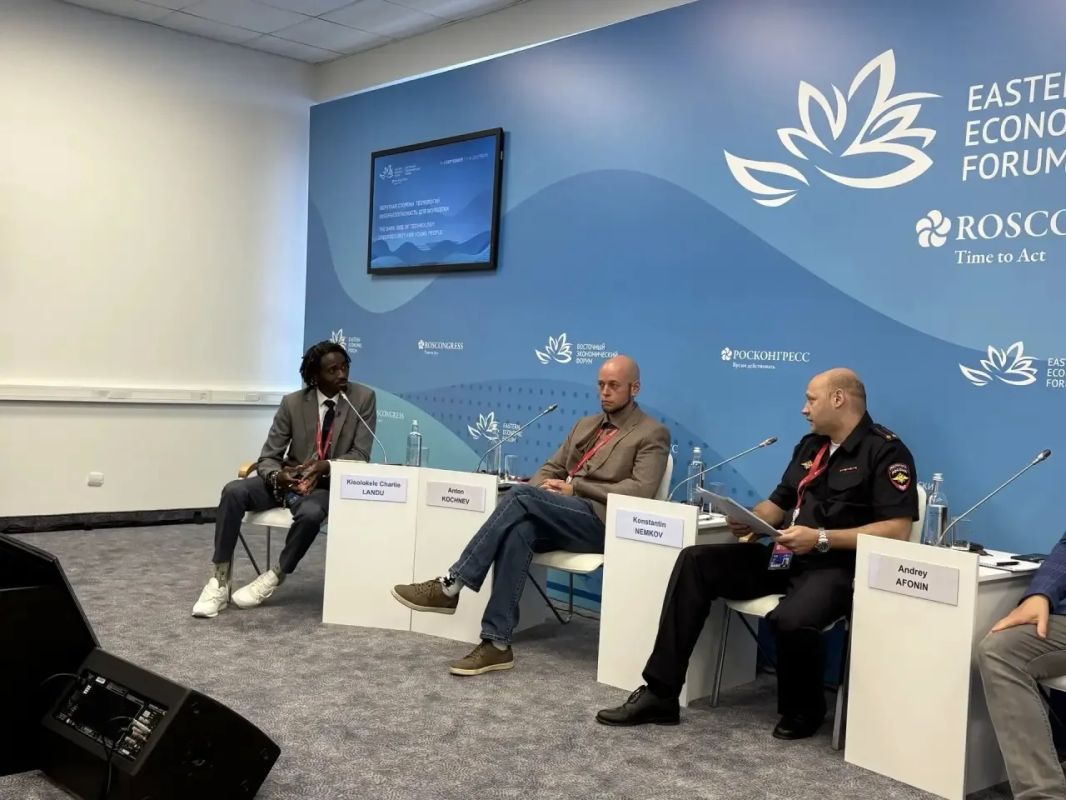Руководитель подразделения по борьбе с киберпреступностью полиции Приморья стал экспертом сессии на Восточном экономическом форуме Руководитель подразделения по борьбе с киберпреступностью полиции Приморья стал экспертом сессии на Восточном экономическом форуме