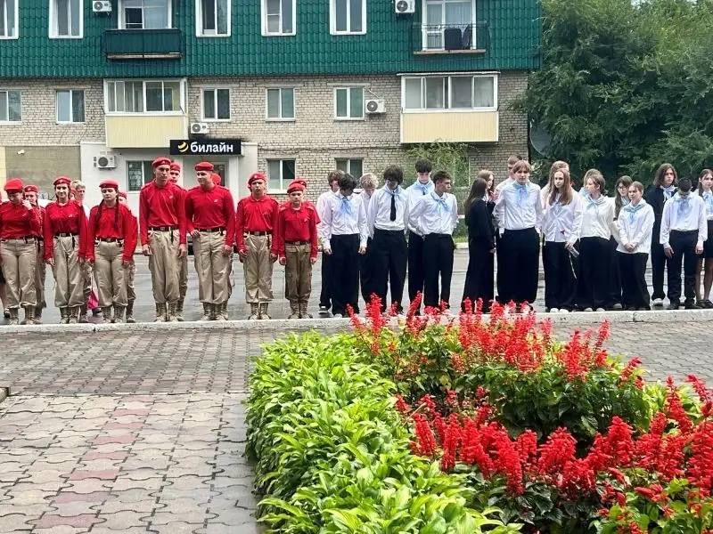 В Приморье сотрудники ОМВД России по Чугуевскому округу почтили память героев в День Победы над Японией В Приморье сотрудники ОМВД России по Чугуевскому округу почтили память героев в День Победы над Японией