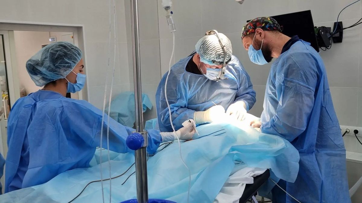 Приморские хирурги восстановили челюсть ребёнка после сложного перелома Приморские хирурги восстановили челюсть ребёнка после сложного перелома