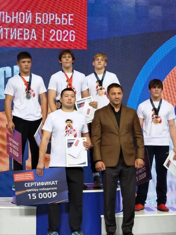 Владивостокский спортсмен впервые выиграл турнир имени титулованного борца Бувайсара Сайтиева Владивостокский спортсмен впервые выиграл турнир имени титулованного борца Бувайсара Сайтиева