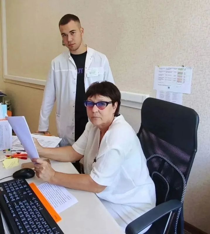 Преемственность поколений: в Приморье опытные врачи становятся наставниками для молодых специалистов Преемственность поколений: в Приморье опытные врачи становятся наставниками для молодых специалистов
