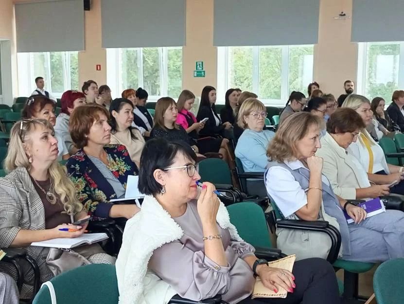 Приморье продолжает сотрудничество с подшефными школами Донбасса и Запорожской области Приморье продолжает сотрудничество с подшефными школами Донбасса и Запорожской области