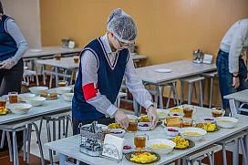 Омега-3 и возвращение рыбных четвергов: во Владивостоке обновляют школьное меню Омега-3 и возвращение рыбных четвергов: во Владивостоке обновляют школьное меню