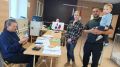 Делимся с вами яркими моментами первого дня голосования: на избирательные участки приходили целыми семьями: с детьми, родителями, бабушками и дедушками