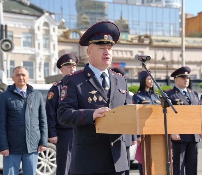 Лучшие сотрудники краевого государственного казенного учреждения «Безопасное Приморье» награждены на общегарнизонном разводе нарядов, заступающих на охрану общественного порядка, прошедшем сегодня на центральной площади... Лучшие сотрудники краевого государственного казенного учреждения «Безопасное Приморье» награждены на общегарнизонном разводе нарядов, заступающих на охрану общественного порядка, прошедшем сегодня на центральной площади...