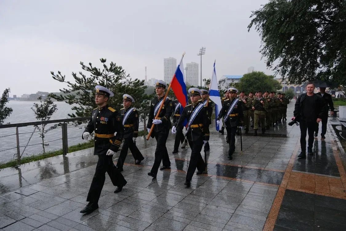 Во Владивостоке завершилась военно-патриотическая акция «Тихоокеанская слава Во Владивостоке завершилась военно-патриотическая акция «Тихоокеанская слава