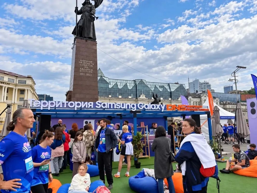 Во Владивостоке проходит юбилейный Galaxy Vladivostok Marathon Во Владивостоке проходит юбилейный Galaxy Vladivostok Marathon