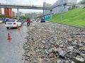 Во Владивостоке приводят в порядок дороги после сильного дождя
