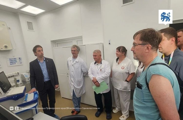 Новейший анализатор крови получил перинатальный центр Приморья