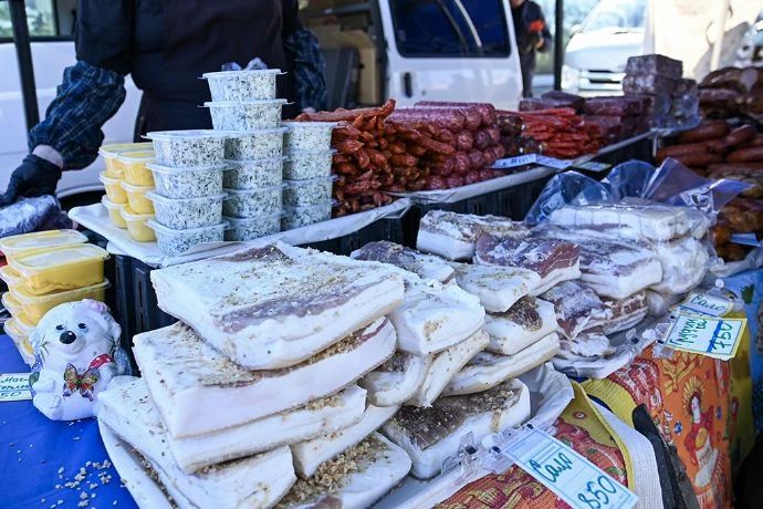 Осенняя ярмарка в Находке встречает гостей теплом и песнями Осенняя ярмарка в Находке встречает гостей теплом и песнями