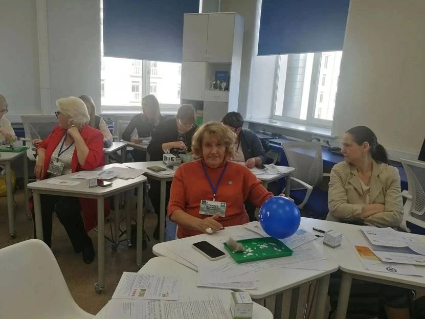 Педагоги Арсеньевского округа изучили опыт школ Санкт-Петербурга Педагоги Арсеньевского округа изучили опыт школ Санкт-Петербурга