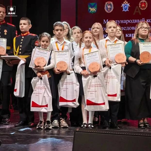Школьники Приморья стали призёрами международных конкурсов исторических и поисковых работ Школьники Приморья стали призёрами международных конкурсов исторических и поисковых работ