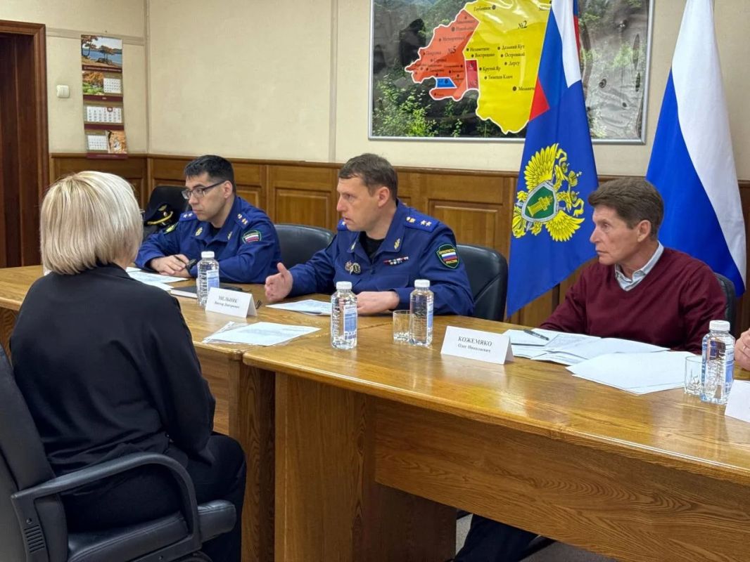 Заместитель Генерального прокурора Российской Федерации Виктор Мельник дал оценку состоянию законности при строительстве социально значимых объектов Приморского края Заместитель Генерального прокурора Российской Федерации Виктор Мельник дал оценку состоянию законности при строительстве социально значимых объектов Приморского края