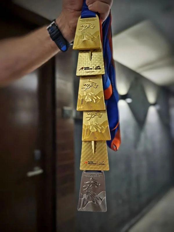 Сотрудник МЧС России — пятикратный чемпион мира по гребле на лодках класса «Дракон» Сотрудник МЧС России — пятикратный чемпион мира по гребле на лодках класса «Дракон»
