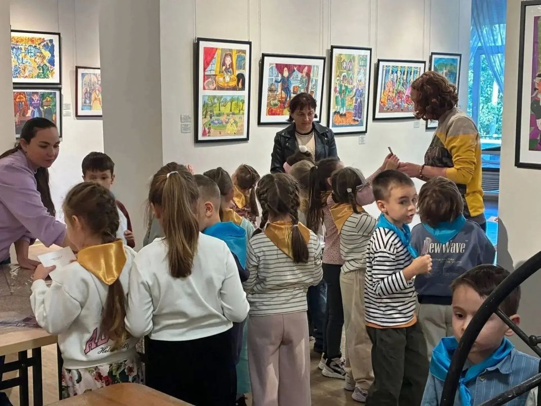 Как «Гусельки» познакомились с Екатериной Великой Как «Гусельки» познакомились с Екатериной Великой