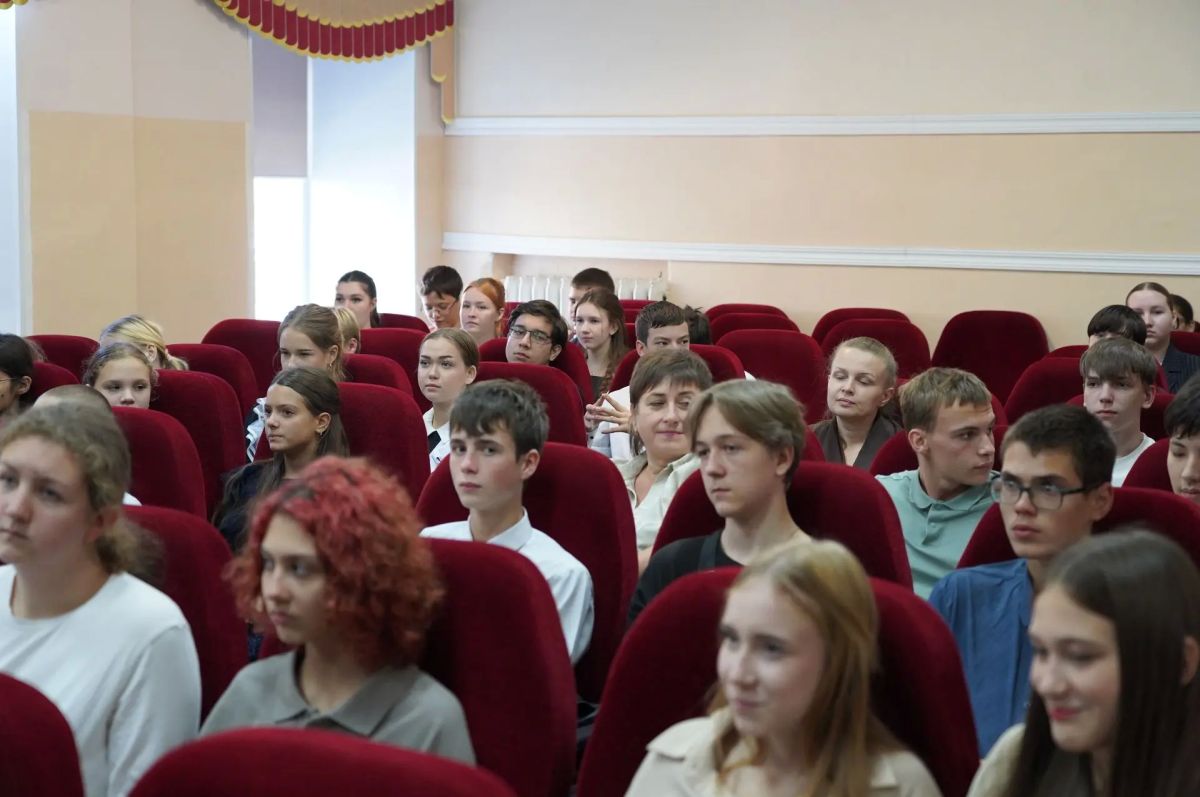 День первой профессии для школьников прошел в уссурийском колледже технологии и управления День первой профессии для школьников прошел в уссурийском колледже технологии и управления