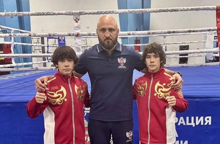 Акмал Дустиев завоевал золото юношеского чемпионата Европы по боксу в Черногории