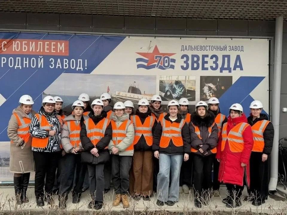 В Приморье перезапускают сетевое обучение в колледжах: 2,5 тысячи студентов освоят технологии, востребованные экономикой региона В Приморье перезапускают сетевое обучение в колледжах: 2,5 тысячи студентов освоят технологии, востребованные экономикой региона