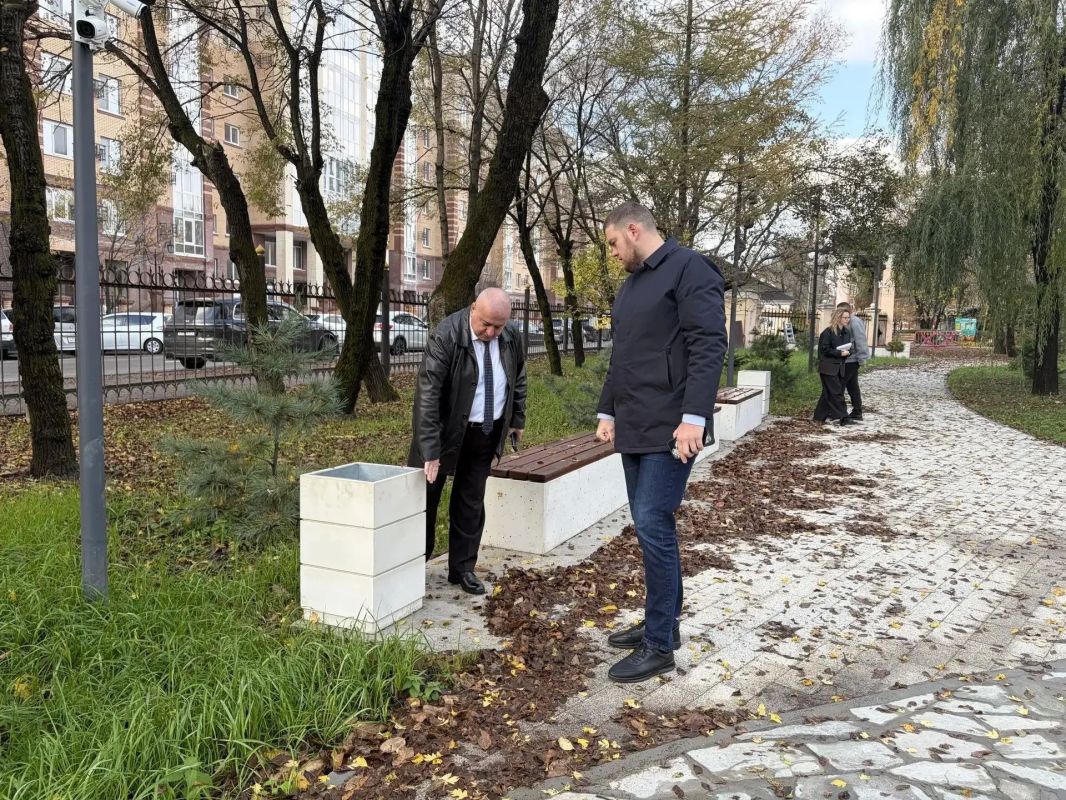 Магомед Терчиев проверил готовность парка, моста и детского сада Магомед Терчиев проверил готовность парка, моста и детского сада