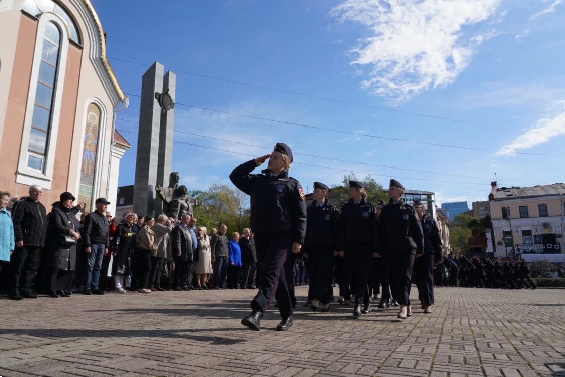В Приморском крае сотрудники полиции, ветераны и общественники провели акцию «Долг памяти» В Приморском крае сотрудники полиции, ветераны и общественники провели акцию «Долг памяти»