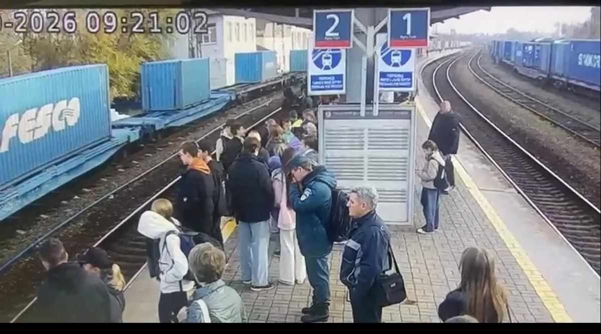 На станции Угольная подросток упал на железнодорожные пути