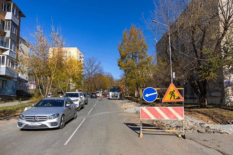Дорожники начали ремонт проезда на улице Ильичева Дорожники начали ремонт проезда на улице Ильичева