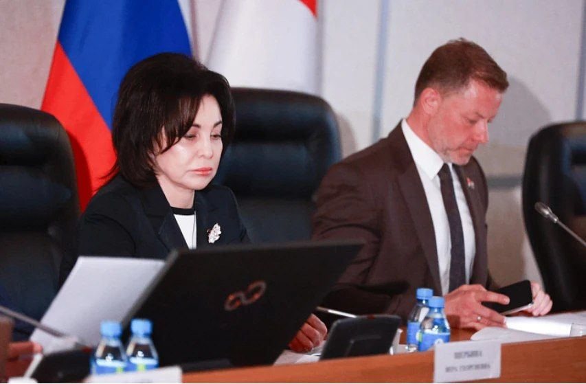 С 2027 года в Приморье начнёт действовать единая краевая система поддержки для опекунов, приёмных семей, усыновителей и детей-сирот