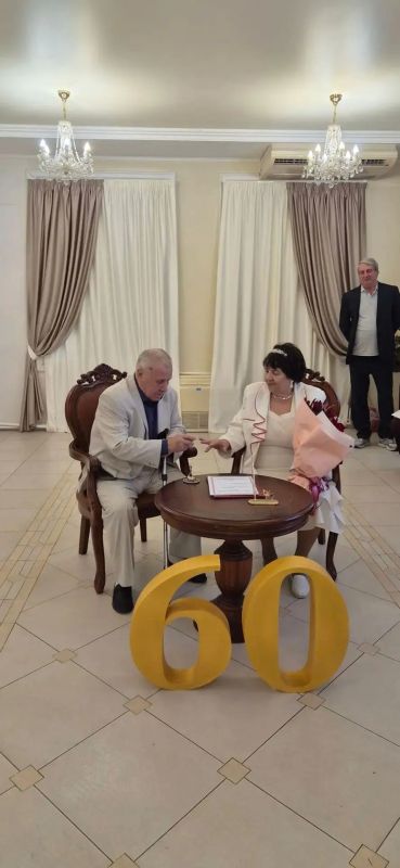 История любви длиною в 60 лет: «Любовь с первой съеденной черешни» История любви длиною в 60 лет: «Любовь с первой съеденной черешни»