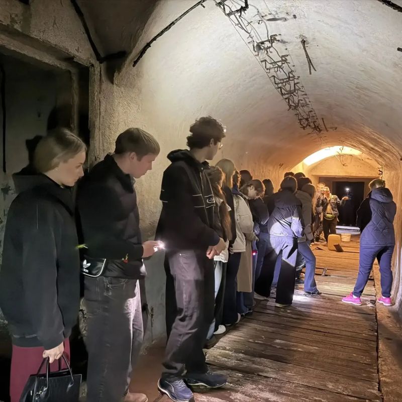 В рамках регионального проекта «Открытое Приморье» 22–23 октября в министерстве ГОЧС состоялся открытый разговор со студентами первого курса Владивостокского государственного университета — встреча, которая позволила молодым... В рамках регионального проекта «Открытое Приморье» 22–23 октября в министерстве ГОЧС состоялся открытый разговор со студентами первого курса Владивостокского государственного университета — встреча, которая позволила молодым...