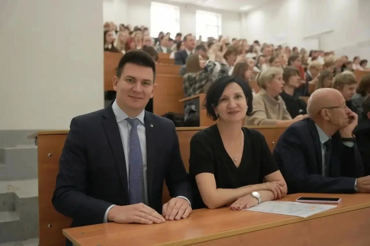 Хирургия, кардиология, офтальмология — школьники Приморья уже присматриваются к будущей специализации Хирургия, кардиология, офтальмология — школьники Приморья уже присматриваются к будущей специализации