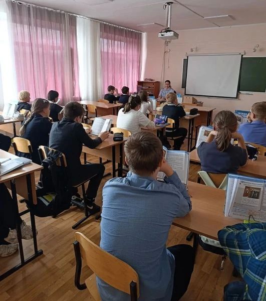 В рамках акции «Школа толерантности» полицейские встретились со школьниками, родителями и педагогами в Кавалеровском округе Приморья