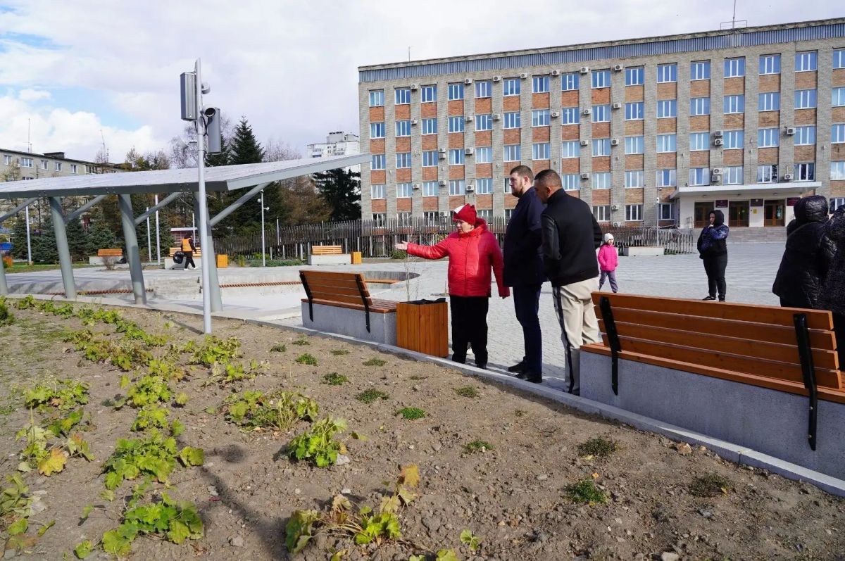 В Уссурийске прошла приемка благоустройства центральной площади В Уссурийске прошла приемка благоустройства центральной площади