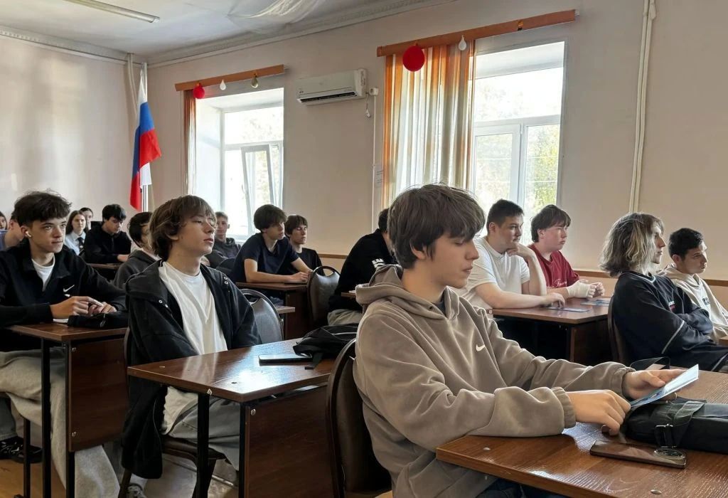 В Артёме Приморского края полицейские и общественники проводят мероприятия, направленные на профилактику экстремизма В Артёме Приморского края полицейские и общественники проводят мероприятия, направленные на профилактику экстремизма