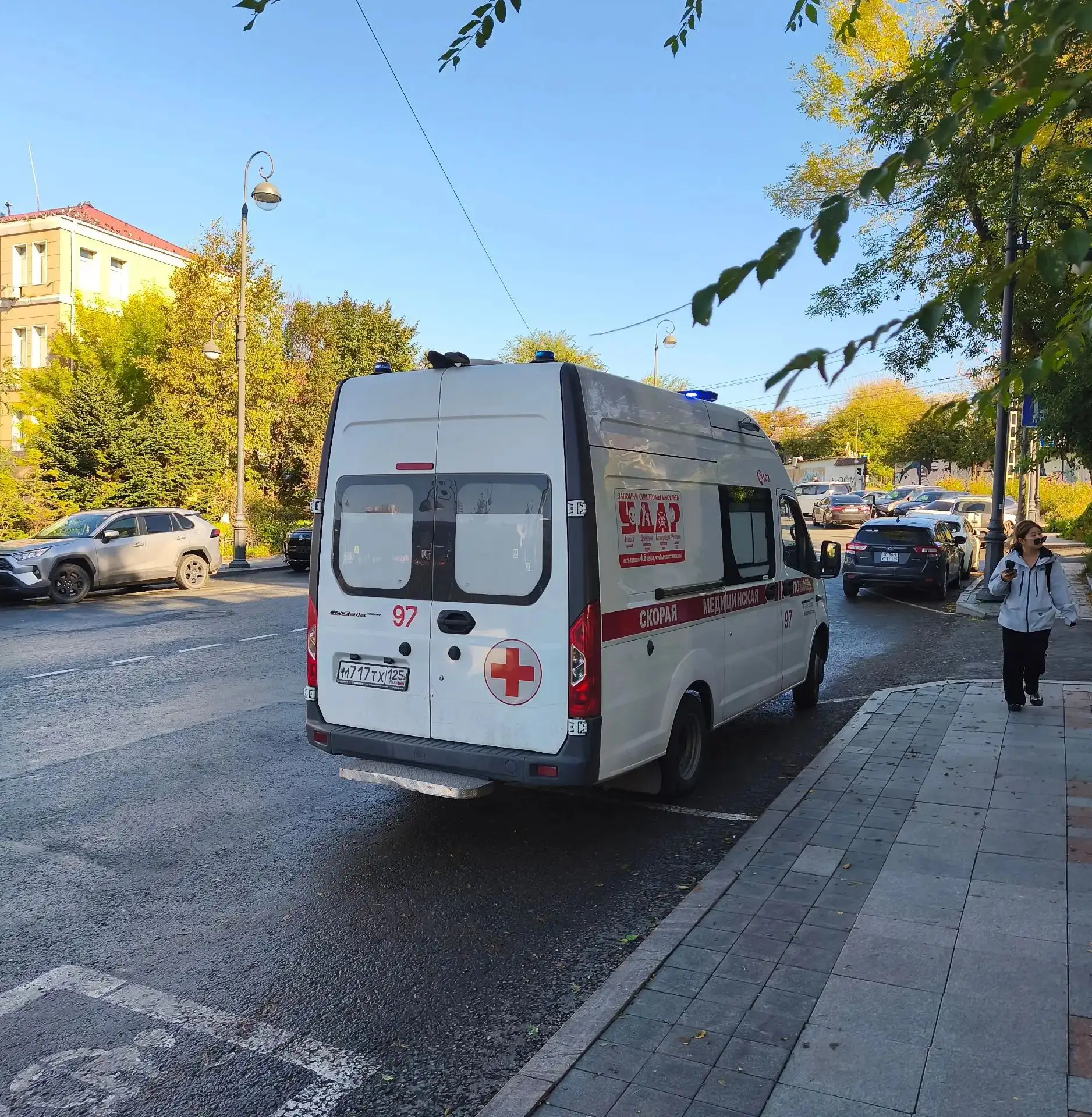 Медики владивостокской скорой спасли трёх пострадавших в ДТП подростков с начала октября
