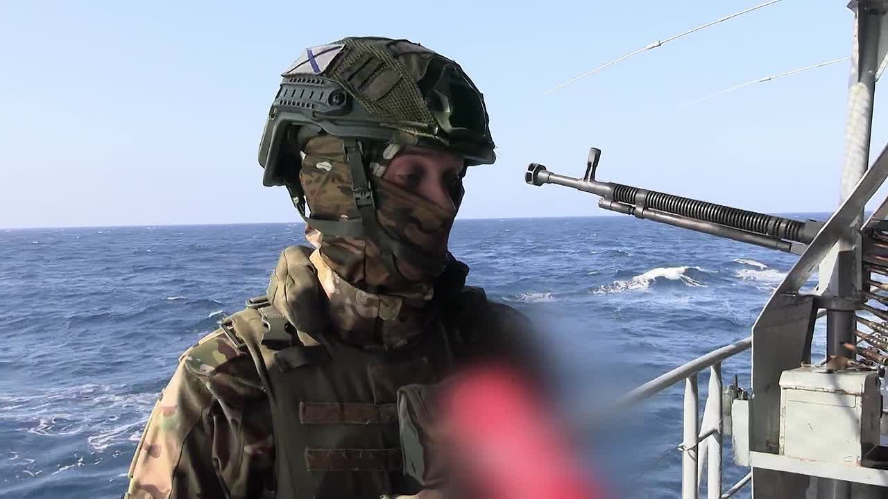 Сегодня в России отмечают большой праздник