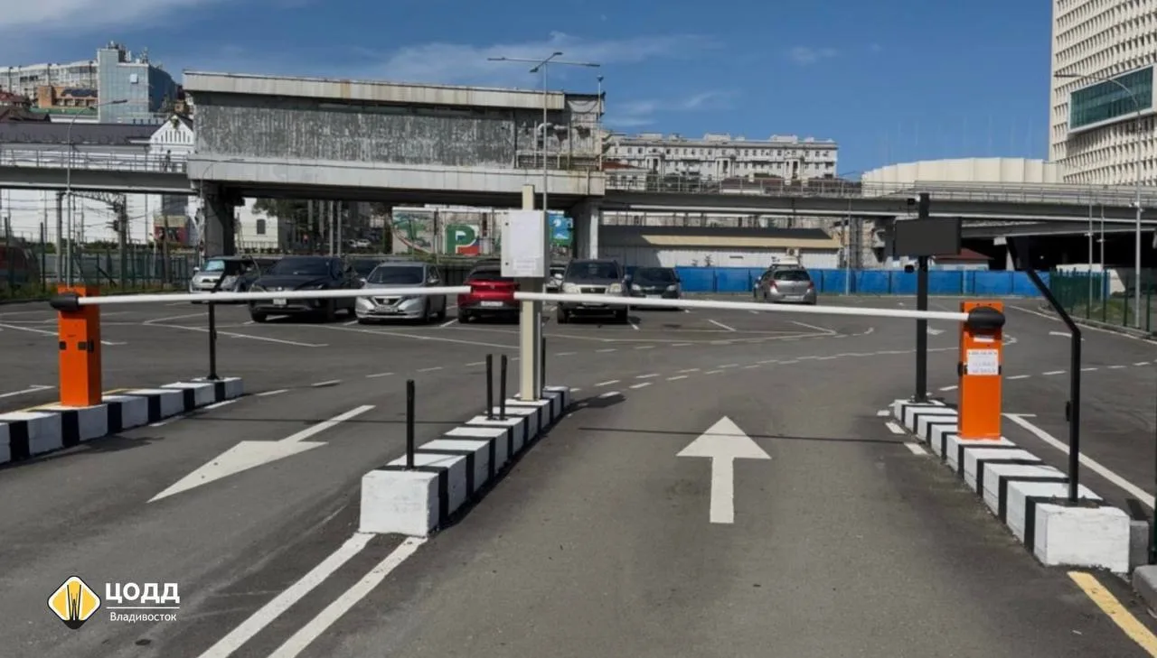 На муниципальных парковках перехватывающего типа на Корабельной Набережной и улице Шуйской действует «суточный» тариф