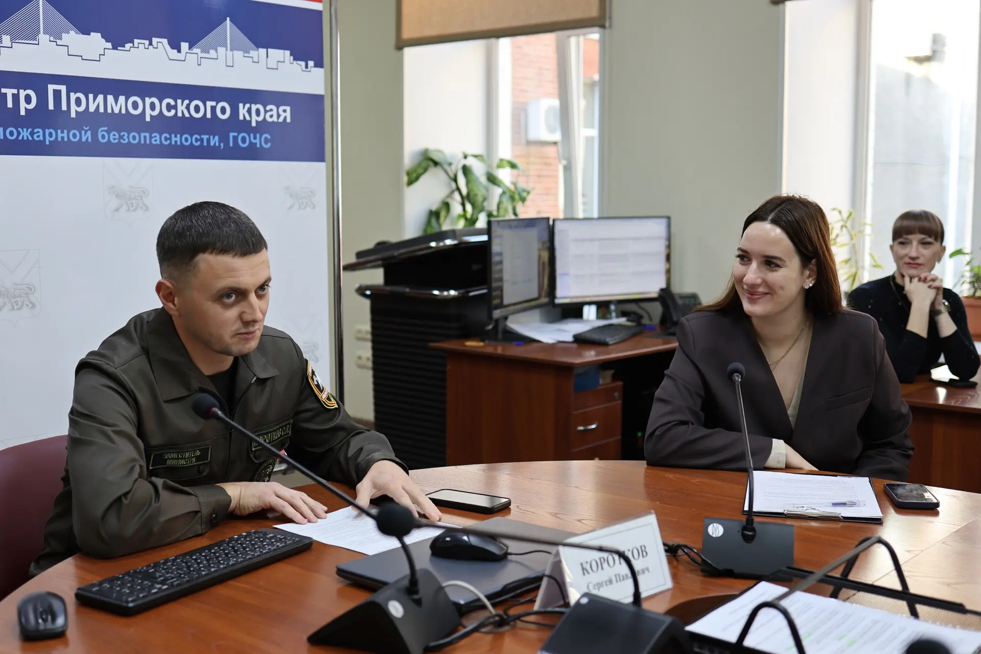 Чрезвычайно интересно. Поступить на первый курс и попасть на карьерную встречу с министром и замминистра? Подобный шанс открывается только благодаря проекту «Открытое Приморье»